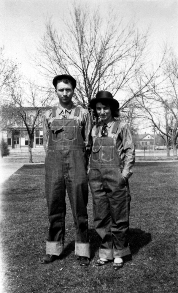 Ma and Pa Fields wedding 1928